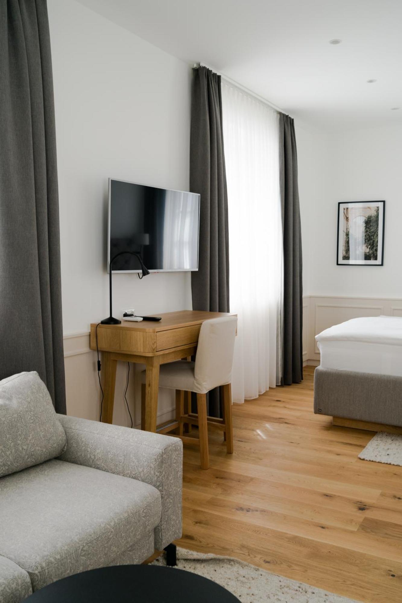 Hotel Gasthof Koenig Kremsmünster Buitenkant foto