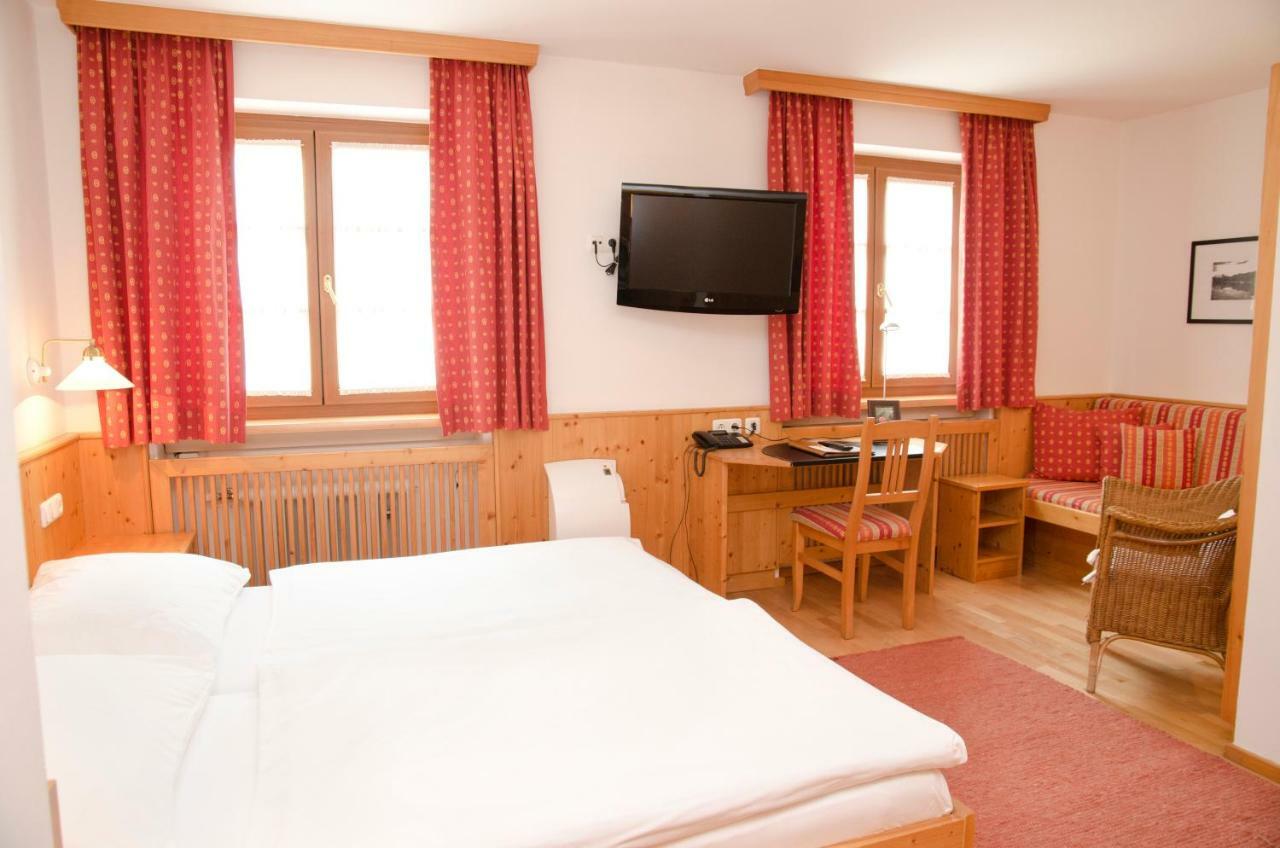 Hotel Gasthof Koenig Kremsmünster Buitenkant foto